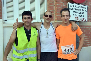 Dentro de las fiestas en honor a San Justo y San Pastor de Fustiñana, el pasado sábado 4 de agosto se disputó la XXXIV edición de la carrera Joya de la localidad. La prueba absoluta se compuso de un recorrido de 6,6 kilómetros donde participaron mayores y pequeños, a modo individual o por equipos, en una jornada de lo más deportiva. ¡Click! estuvo con muchos de ellos.