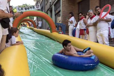 Estella finaliza sus fiestas patronales con el Día de la Abadejada, con los actos tradicionales de este día: la despedida de los gigantes y el XLVIII concurso de ajoarriero