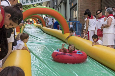 Estella finaliza sus fiestas patronales con el Día de la Abadejada, con los actos tradicionales de este día: la despedida de los gigantes y el XLVIII concurso de ajoarriero