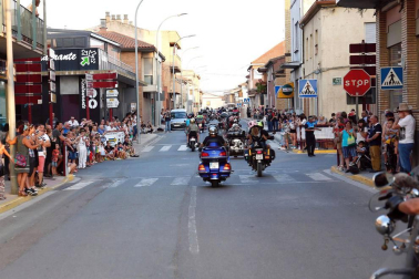 Más de 2.000 motos de España, Alemania y Francia acudieron este sábado a la apertura de la cita.