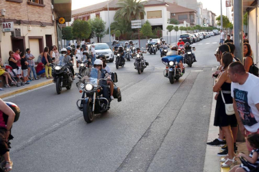 Más de 2.000 motos de España, Alemania y Francia acudieron este sábado a la apertura de la cita.