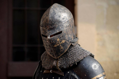Olite se engalana por su feria medieval
