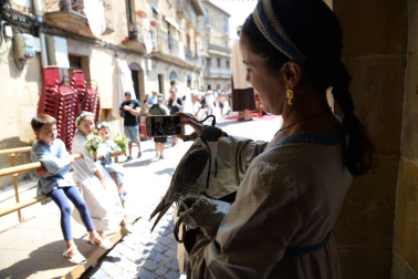 Olite se engalana por su feria medieval