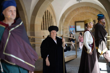 Olite se engalana por su feria medieval