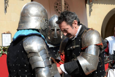 Olite se engalana por su feria medieval
