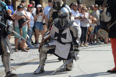 Olite se engalana por su feria medieval