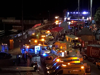 Escenas de pánico en Vigo tras derrumbarse una pasarela durante un concierto.