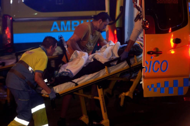 Escenas de pánico en Vigo tras derrumbarse una pasarela durante un concierto.