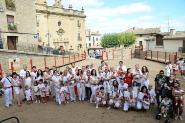 Fotos del cohete de fiestas de Mendigorría