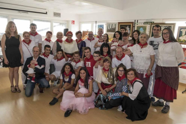 Esta localidad de Tierra Estella celebró este martes, 14 de agosto, su primer día de fiestas, que arrancaron con el lanzamiento del cohete.