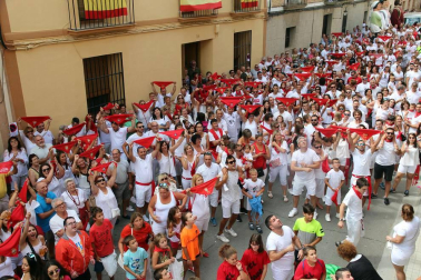 Fotos del cohete de las fiestas de Santa Ana de Buñuel.