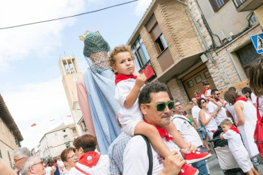 Fotos del cohete de las fiestas de Santa Ana de Buñuel.