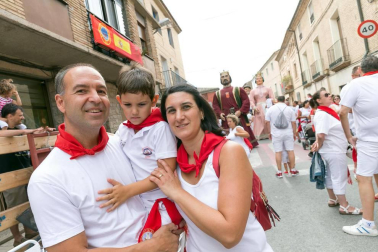 Fotos del cohete de las fiestas de Santa Ana de Buñuel.