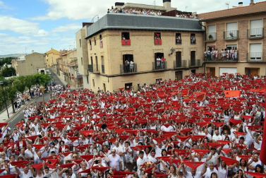 Fotos del cohete de las fiestas de San Roque en Murchante.