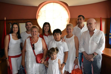 Fotos del cohete de las fiestas de San Roque en Murchante.