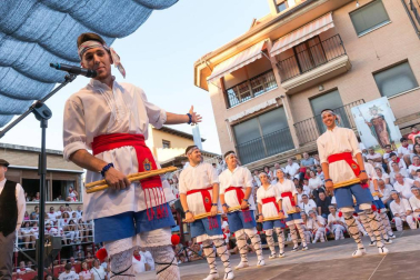 En el marco de sus fiestas patronales, Murchante disfrutó este miércoles de la undécima edición de su tradicional Paloteado.