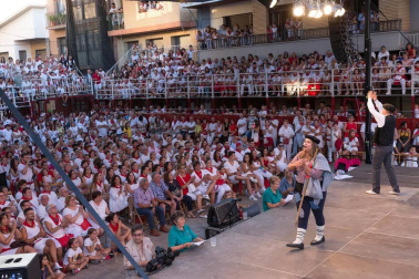 En el marco de sus fiestas patronales, Murchante disfrutó este miércoles de la undécima edición de su tradicional Paloteado.