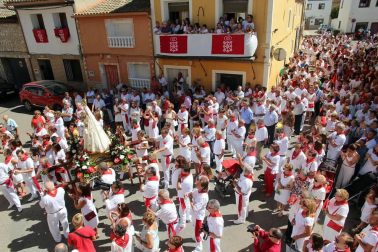 La localidad ribera vivió su segunda jornada festiva con el día dedicado a su patrona Santa Ana.