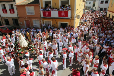 La localidad ribera vivió su segunda jornada festiva con el día dedicado a su patrona Santa Ana.