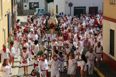 La localidad ribera vivió su segunda jornada festiva con el día dedicado a su patrona Santa Ana.