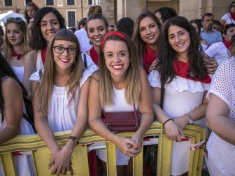 Los Arcos ha vivido la segunda jornada de sus fiestas patronales. En el Día de la Virgen, los vecinos han participado en la procesión. A continuación ha tenido lugar la misa en honor a los patronos Santa María y San Roque.