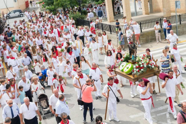 Cabanillas celebra su día grande de las fiestas con una procesión en honor a San Roque