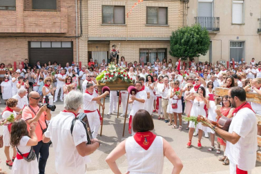 Cabanillas celebra su día grande de las fiestas con una procesión en honor a San Roque