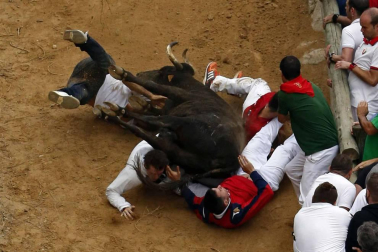 Quinto encierro del Pilón de fiestas de Falces 2018, 16 de agosto con la ganadería Adrián Domínguez, de Funes