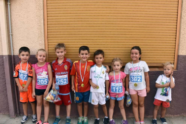 Bajo el patrocinio del Ayuntamiento de Buñuel y con la colaboración de Bardenas Reales, el domingo 12 de agosto se celebró el XVI Certamen de Jotas infantil y Juvenil, con participantes solistas y dúos. Finalmente, ante la amenaza de tormentas, el certamen tuvo lugar en la Casa de Cultura, y no en la plaza San José de Calasanz. Los jóvenes joteros compitieron con entusiasmo y dejaron buena muestra de sus espléndidas voces.