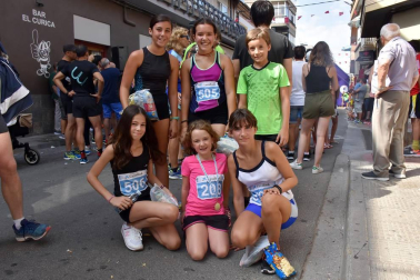 Bajo el patrocinio del Ayuntamiento de Buñuel y con la colaboración de Bardenas Reales, el domingo 12 de agosto se celebró el XVI Certamen de Jotas infantil y Juvenil, con participantes solistas y dúos. Finalmente, ante la amenaza de tormentas, el certamen tuvo lugar en la Casa de Cultura, y no en la plaza San José de Calasanz. Los jóvenes joteros compitieron con entusiasmo y dejaron buena muestra de sus espléndidas voces.