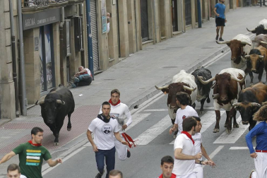 Fotos del tercer día de las fiestas de Tafalla y segundo encierro (16 de agosto de 2018)