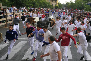 Fotos del tercer día de las fiestas de Tafalla y segundo encierro (16 de agosto de 2018)