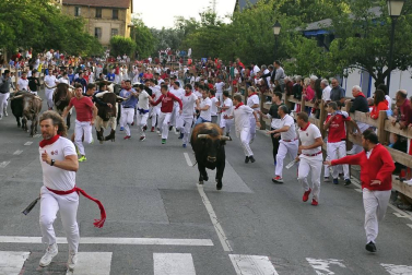 Fotos del tercer día de las fiestas de Tafalla y segundo encierro (16 de agosto de 2018)