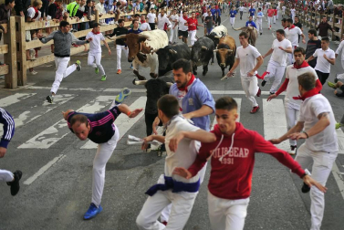 Fotos del tercer día de las fiestas de Tafalla y segundo encierro (16 de agosto de 2018)