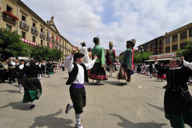 Fotos del tercer día de las fiestas de Tafalla y segundo encierro (16 de agosto de 2018)