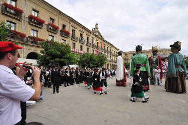 Fotos del tercer día de las fiestas de Tafalla y segundo encierro (16 de agosto de 2018)