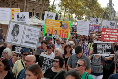 Barcelona recuerda con música y poesía a las víctimas del atentado de 2017