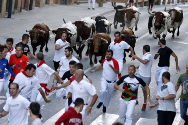 Los toros de Ángel Macua se estrenan en el tercer encierro de fiestas de Tafalla 2018, 17 de agosto