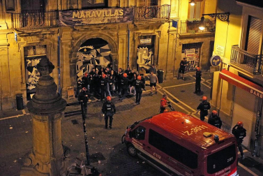 Desalojo del gaztetxe Maravillas, en el Palacio Marqués de Rozalejo, en Pamplona.