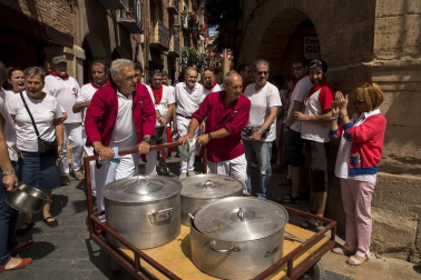 Los Arcos celebran su tradicional pochada en fiestas (17 de agosto de 2018)