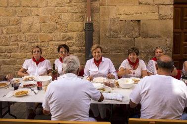 Los Arcos celebran su tradicional pochada en fiestas (17 de agosto de 2018)