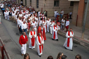 Procesión en honor a San Ireneo en el segundo día de las fiestas de Valtierra