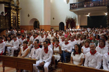 Procesión en honor a San Ireneo en el segundo día de las fiestas de Valtierra