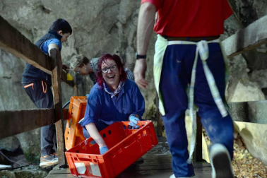 Imágenes del tradicional zikiro jate en Zugarramurdi, banquete que reunió a más de 800 comensales