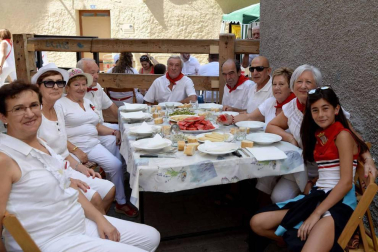 Imágenes de las fiestas de Lerín, principalmente de la pochada y de la comida popular.