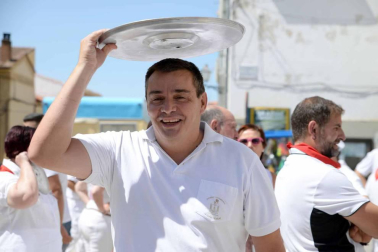 Imágenes de las fiestas de Lerín, principalmente de la pochada y de la comida popular.