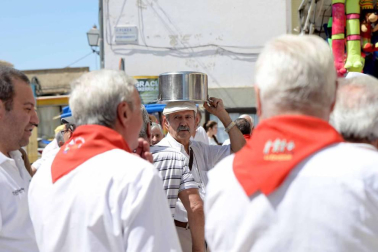Imágenes de las fiestas de Lerín, principalmente de la pochada y de la comida popular.