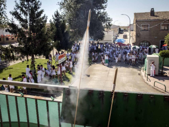 Imágenes del cohete de fiestas de Figarol 2018