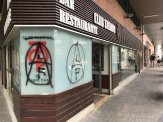 Denuncian el ataque de animalistas a la sede del Club Taurino de Pamplona