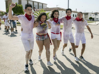 Imágenes del cohete de las fiestas de Rada 2018